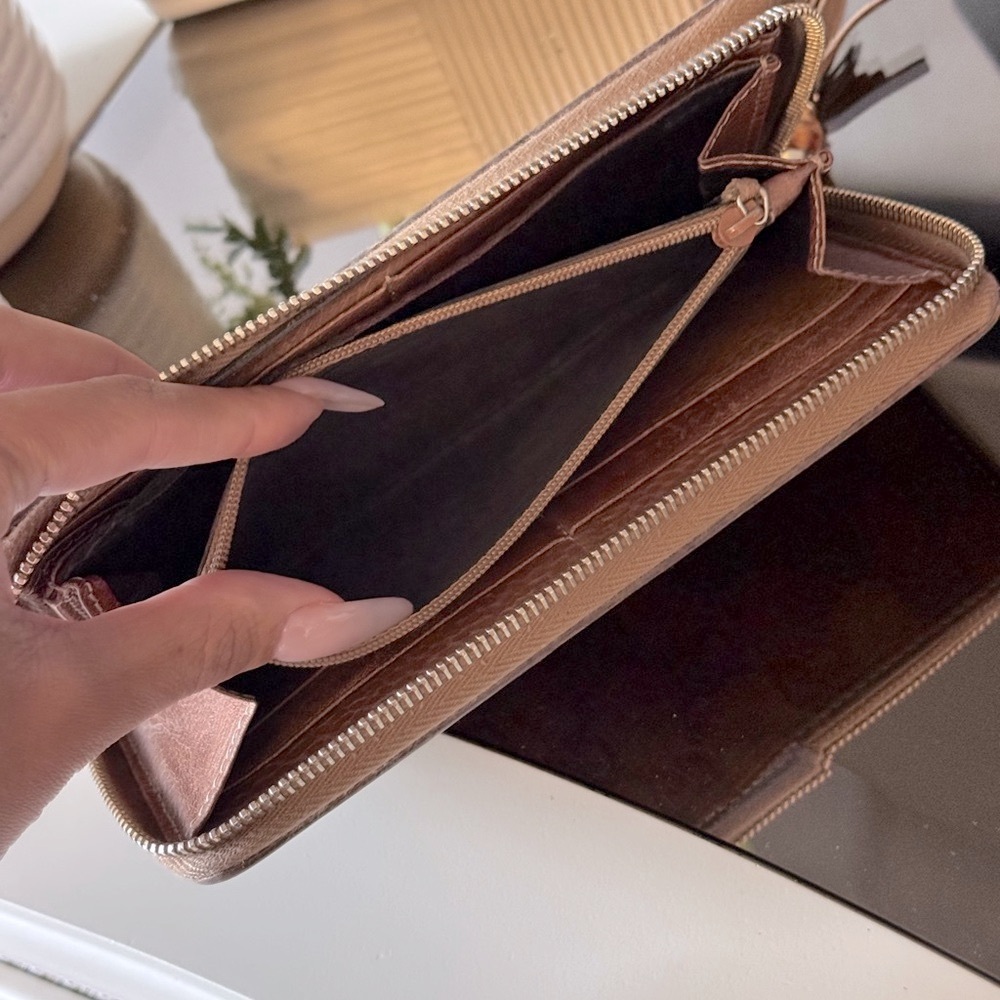 Gucci Zip Around Wallet with Bamboo Tassel - Picture 5 of 7
